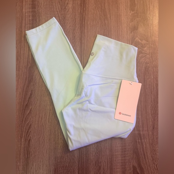 New with tags Lululemon Align high rise crop pant 23” Ideal Mint. Blue. Size 6 - Picture 10 of 13